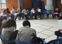 Estudiantes en clase en Centros de Inmersión en Lengua Extranjera